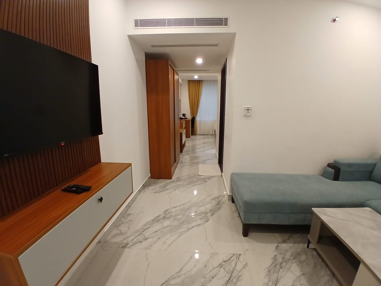 Sabu's Grand Royale Hotel